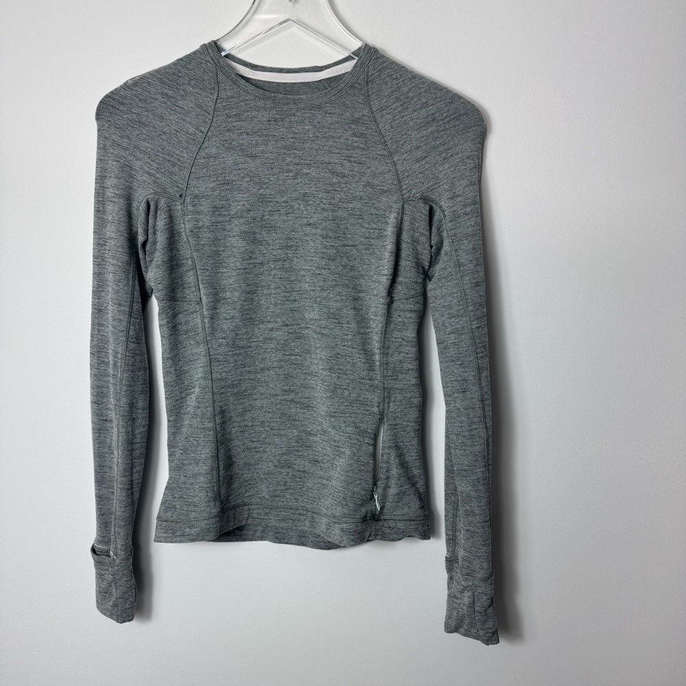 Lululemon Its Rulu Run Long Sleeve Shirt size 4 2010